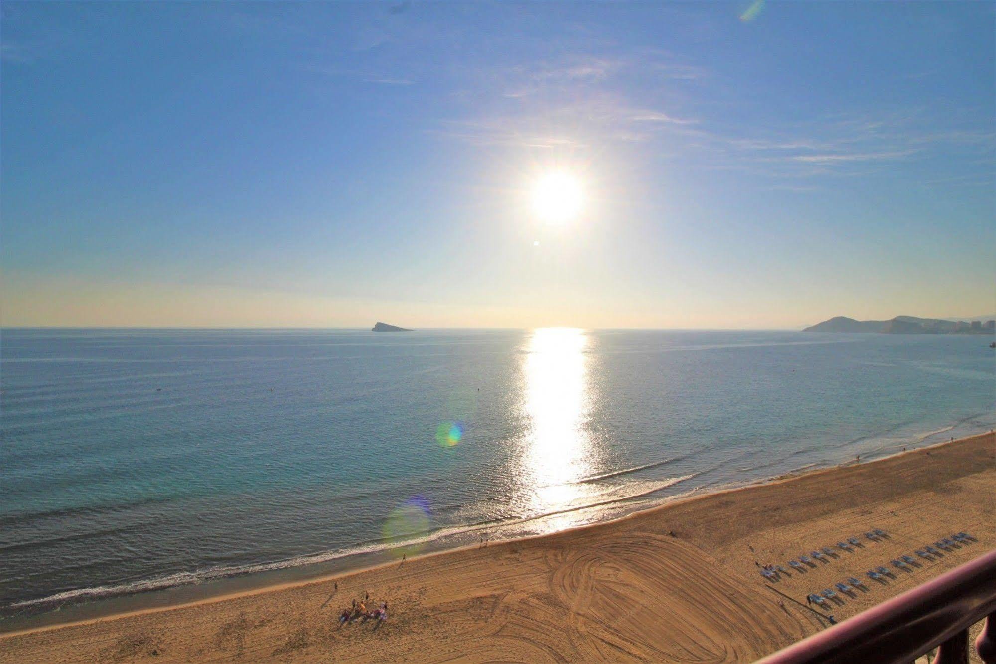 Las Damas - Aloturin Benidorm Buitenkant foto